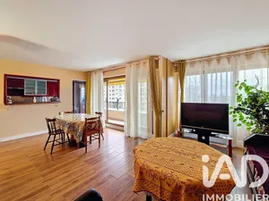 Apartment in Meudon (92360)