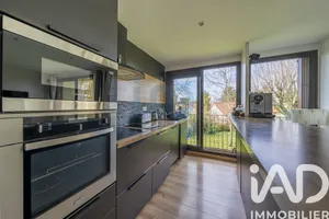 Apartment at Fresnes (94260)