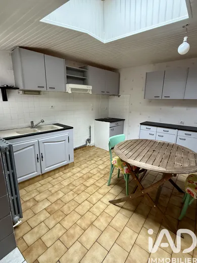 Maison de campagne à Troissy (51700)