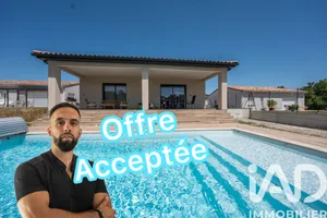 House at Saint-Étienne-de-Fontbellon (07200)