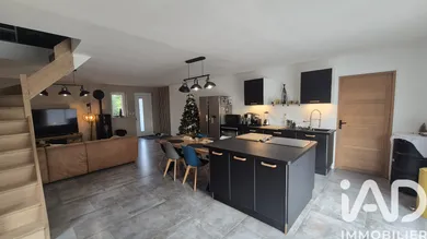 Maison de village à Bruille-Saint-Amand (59199)