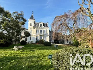 House at Fourqueux (78112)