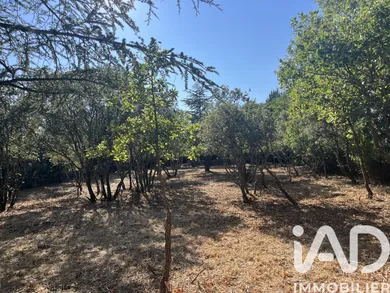 Building plot at Cabrières-d'Avignon (84220)