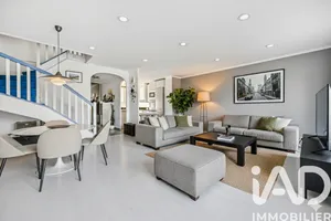 Triplex at Bry-sur-Marne (94360)