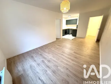 Apartment in Reims (51100)