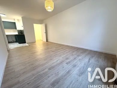 Apartment in Reims (51100)