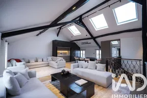 Immeuble à Paris (75008)