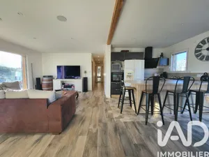 Maison à Névian (11200)