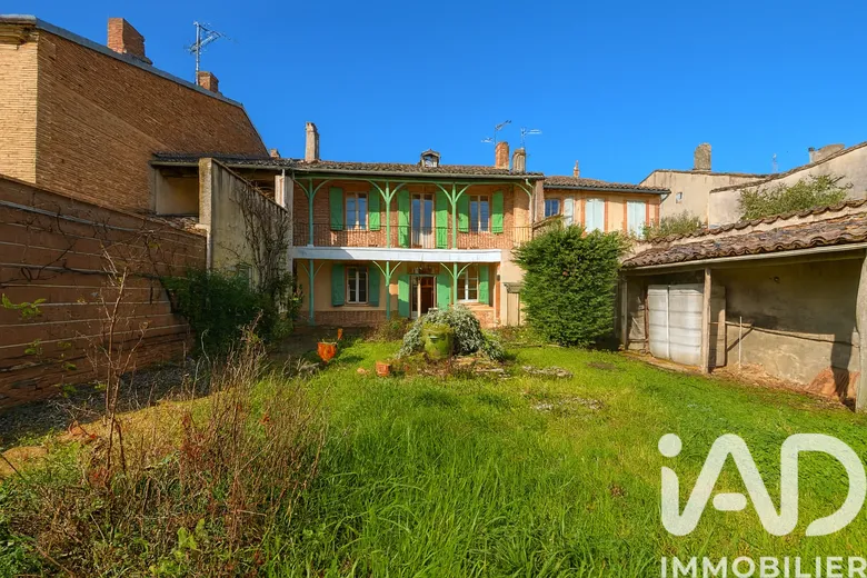 Maison 10 pièces 264 m² · à Fronton · 264 m² · 399 500 €
