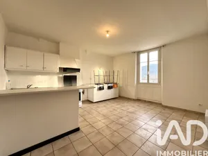 Apartment at Signes (83870)