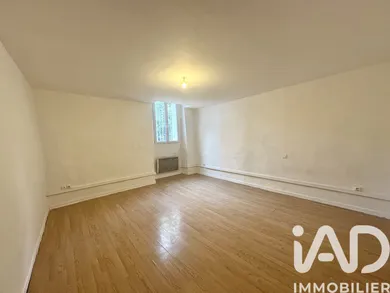 Apartment in Signes (83870)