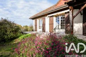Detached house in Vouillé (79230)