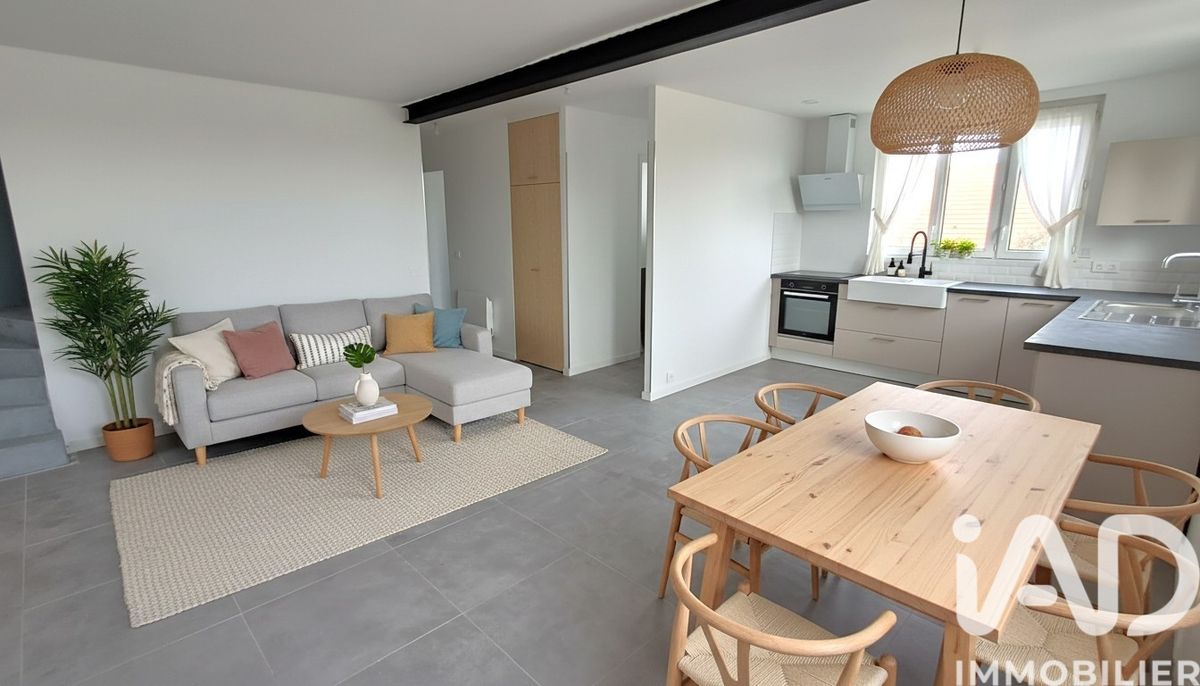 Maison 6 pièces de 110 m² à Les Molières (91470)