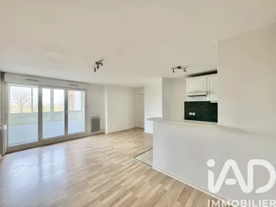 Appartement à Combs-la-Ville (77380)