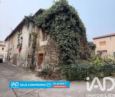 Immeuble à Saint-Symphorien-d'Ozon (69360)