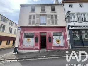 Building in Joinville (52300)