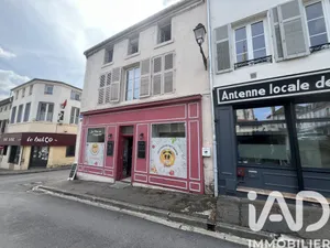 Building in Joinville (52300)