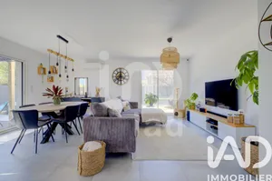 Maison à Tourrettes (83440)