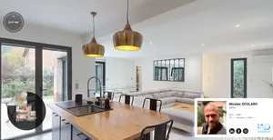 Traditional house at Mazan (84380)