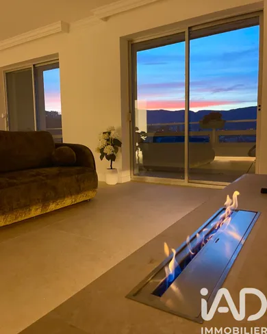 Apartment in Chambéry (73000)