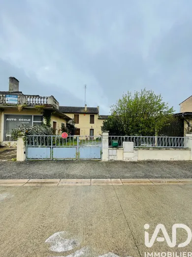 Immeuble à Sainte-Foy-la-Grande (33220)