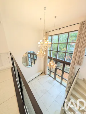 Mansion at Orléans (45000)