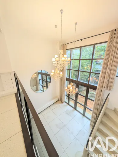 Mansion at Orléans (45000)