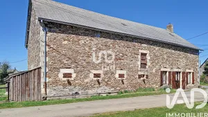 Longere in Savennes (63750)