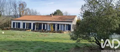 Maison traditionnelle à Saint-Cirgues-de-Prades (07380)