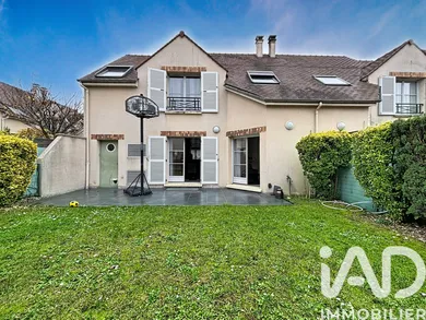 Traditional house in Carrières-sur-Seine (78420)