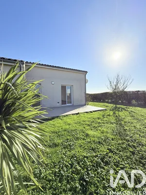 House at Benon (17170)