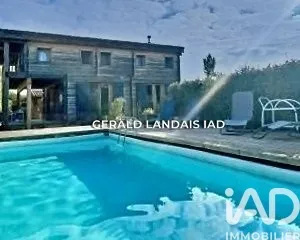 House at Molleville (11410)