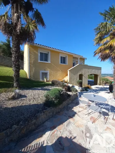 House at Saint-Pierre-de-Bœuf (42520)