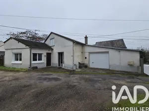Traditional house in Vallères (37190)