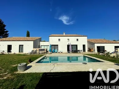 Traditional house at Malaucène (84340)