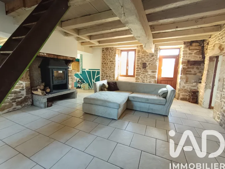 Maison 3 pièces 124 m² · à Pommiers · 124 m² · 149 000 €
