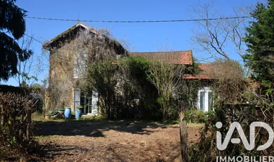 House at Riscle (32400)