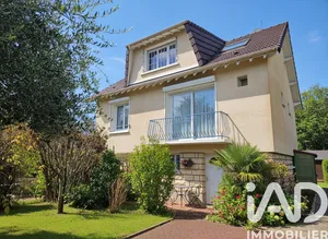 Traditional house at Limours (91470)