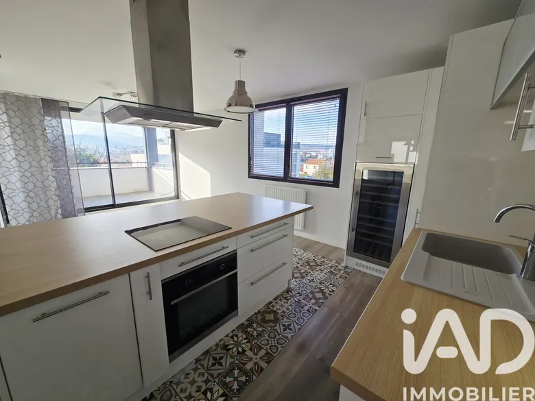 Appartement 4 pièces 95 m² · à Clermont-Ferrand · 95 m² · 260 000 €