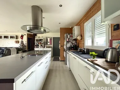 House in Beychac-et-Caillau (33750)