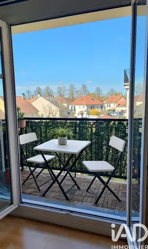 Duplex at Bailly-Romainvilliers (77700)