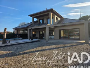 House at Les Abrets (38490)