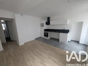 Apartment at Neauphle-le-Château (78640)