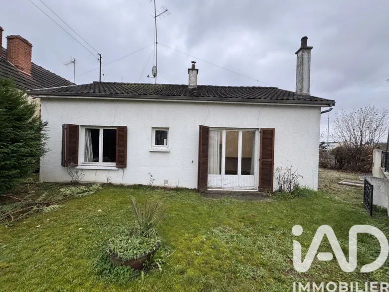 Maison 3 pièces 79 m² · à Pont-Sainte-Marie · 79 m² · 122 000 €