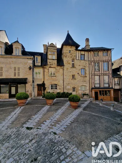 Immeuble à Terrasson-Lavilledieu (24120)