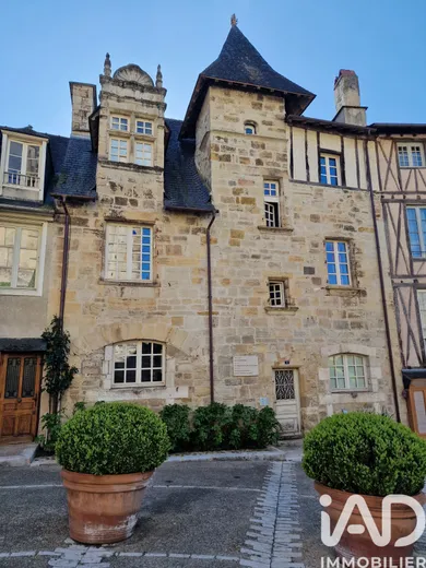 Immeuble à Terrasson-Lavilledieu (24120)