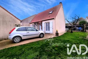 Maison traditionnelle à Oissery (77178)