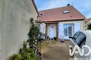 Maison traditionnelle à Oissery (77178)