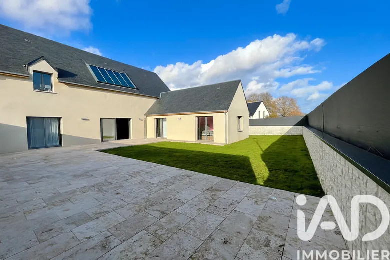 Maison 9 pièces 249 m² · à Montbazon · 248,5 m² · 634 000 €