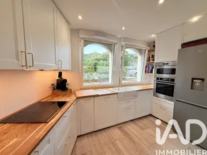 Apartment in Le Plan-de-la-Tour (83120)